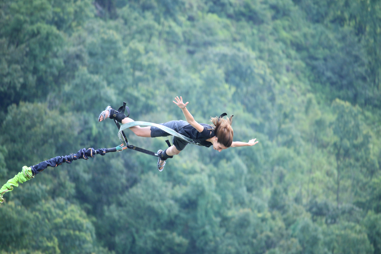 bungee-jumping-in-pokhara-nepal